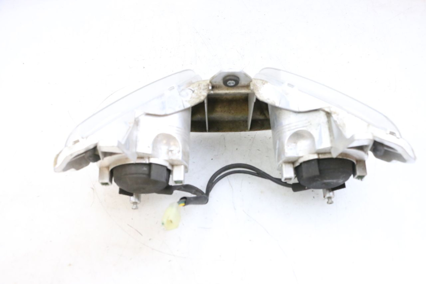 photo de FAROL DIANTEIRO YAMAHA X-MAX XMAX 125 (2010 - 2013) - Detalhes característicos