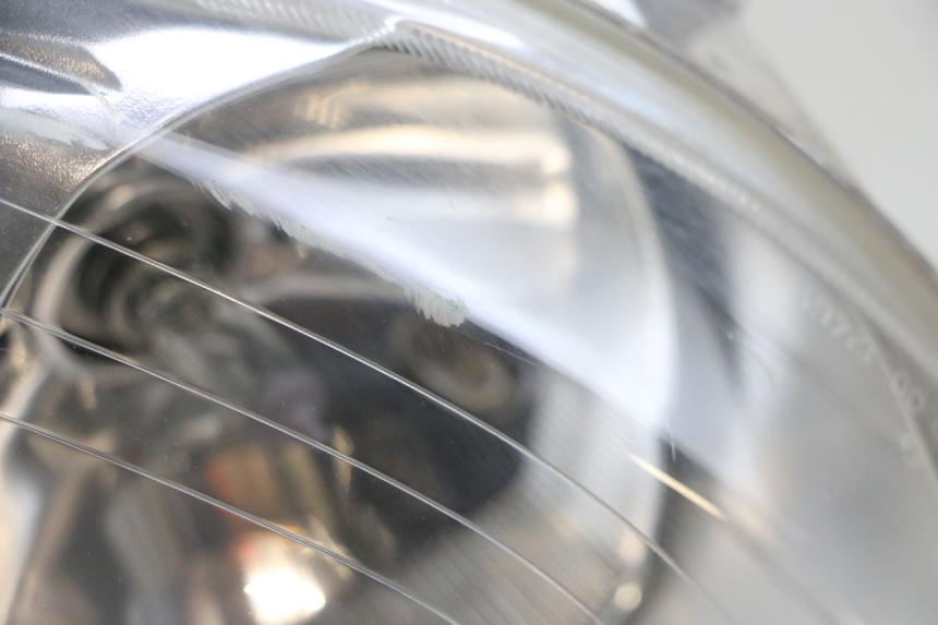 photo de FAROL DIANTEIRO YAMAHA X-MAX XMAX 125 (2010 - 2013) - Outro ângulo de visão