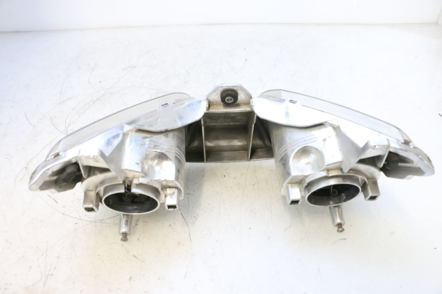 photo de FAROL DIANTEIRO YAMAHA X-MAX XMAX 125 (2010 - 2013) - Outro ângulo de visão
