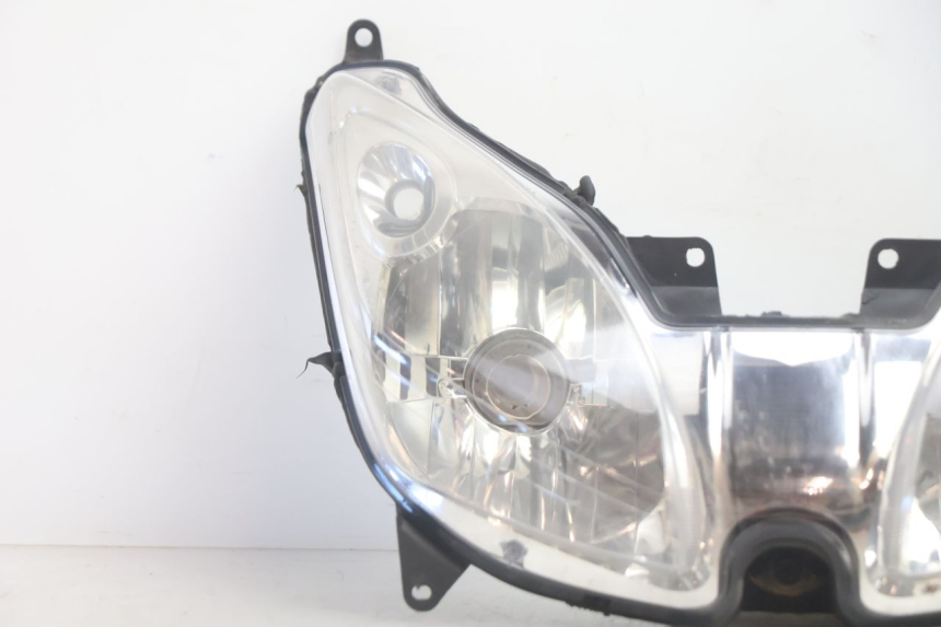 photo de FAROL DIANTEIRO YAMAHA XMAX X-MAX 125 (2006 - 2009) - Detalhe da peça
