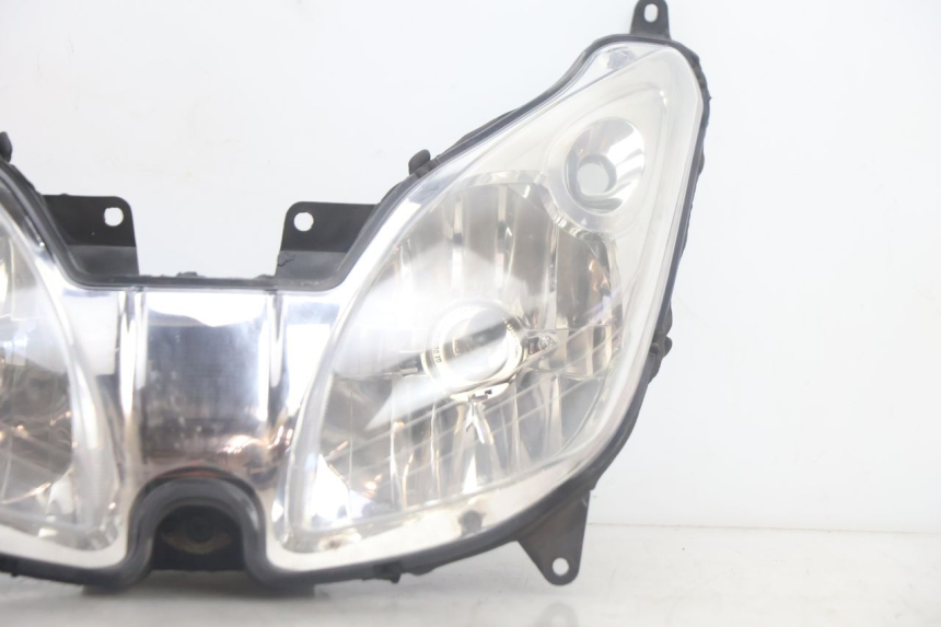 photo de FAROL DIANTEIRO YAMAHA XMAX X-MAX 125 (2006 - 2009) - Zoom do estado de desgaste
