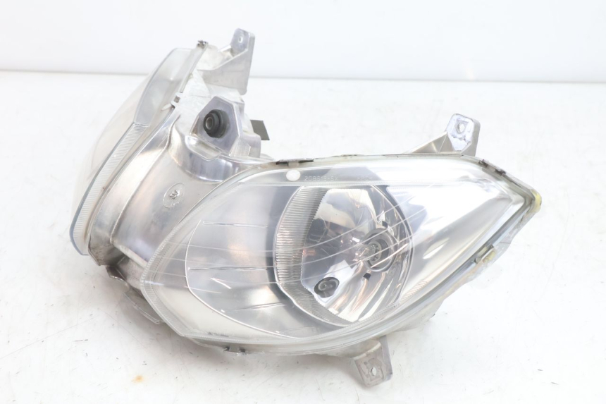 photo de FAROL DIANTEIRO YAMAHA X-MAX XMAX 125 (2010 - 2013) - Outro ângulo de visão