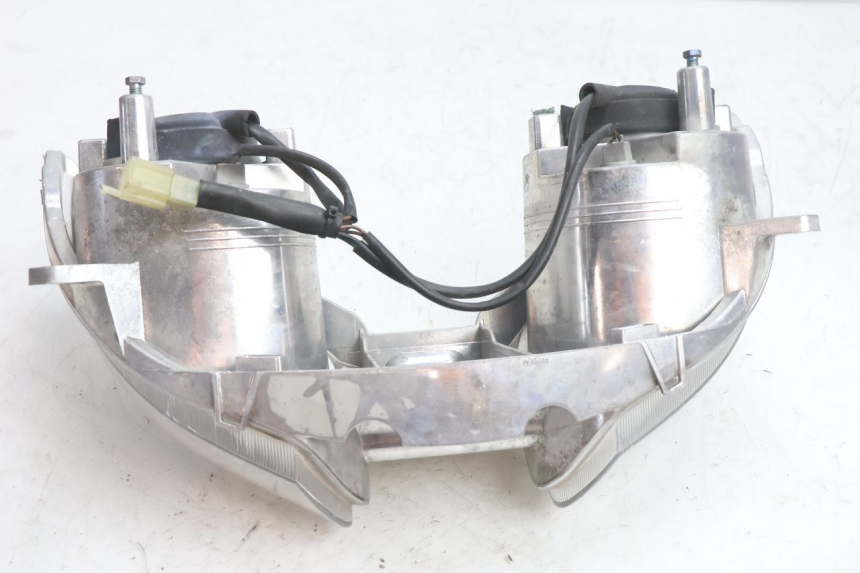photo de FAROL DIANTEIRO YAMAHA X-MAX XMAX 125 (2010 - 2013) - Pontos de fixação