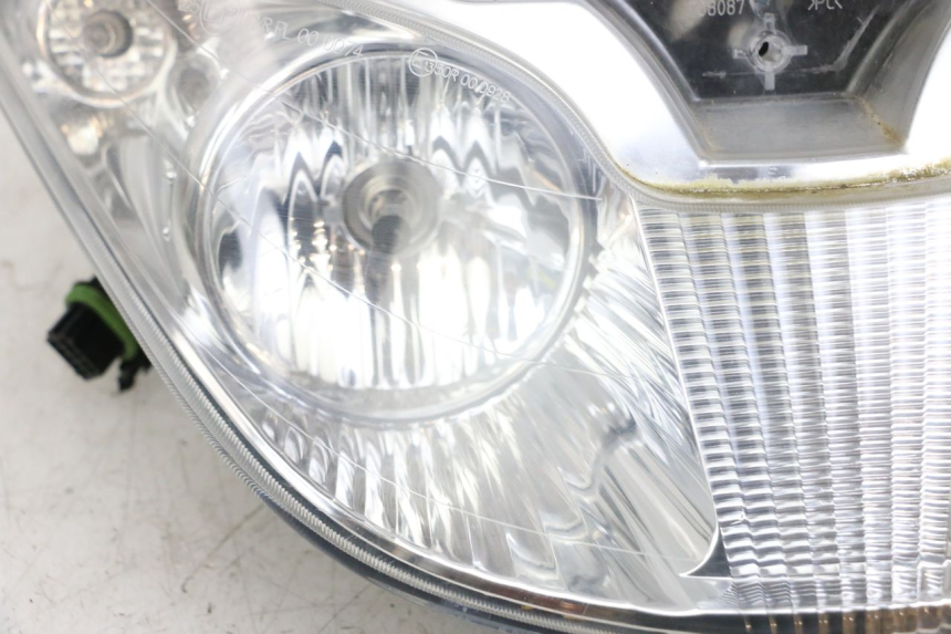 photo de FAROL DIANTEIRO PIAGGIO X8 125 (2004 - 2007) - Imagem adicional