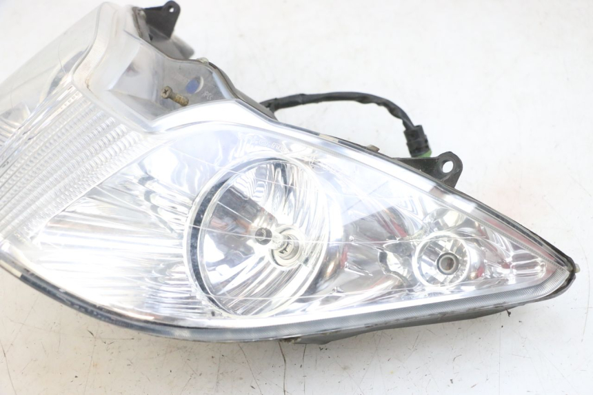 photo de FAROL DIANTEIRO PIAGGIO X8 125 (2004 - 2007) - Zoom do estado de desgaste