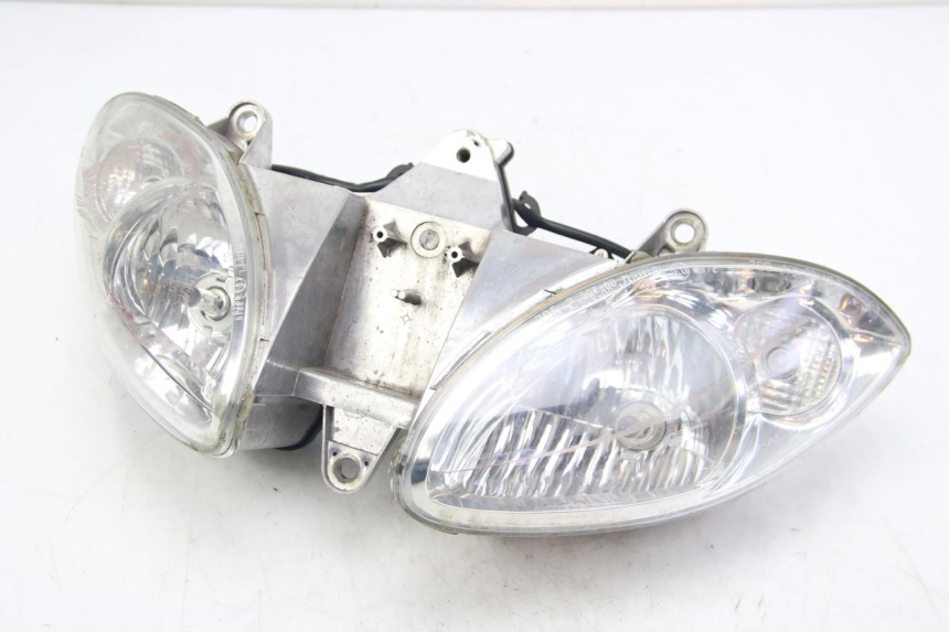 photo de FAROL DIANTEIRO PIAGGIO X9 EVOLUTION 125 (2003 - 2007) - Detalhe da peça