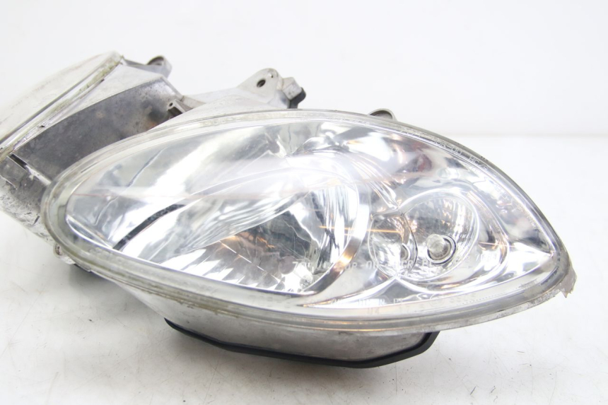 photo de FAROL DIANTEIRO PIAGGIO X9 EVOLUTION 125 (2003 - 2007) - Zoom do estado de desgaste