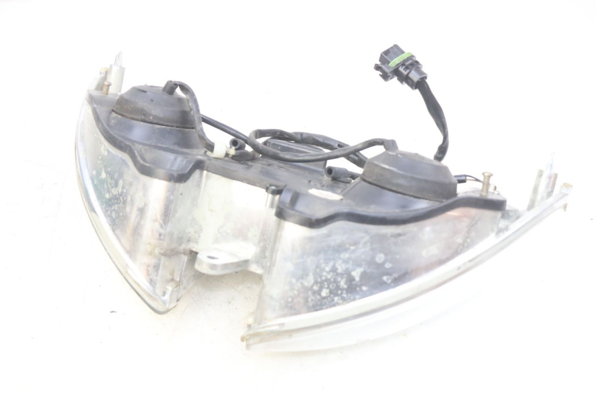 photo de FAROL DIANTEIRO PIAGGIO X9 EVOLUTION 125 (2003 - 2007) - Zoom do estado de desgaste