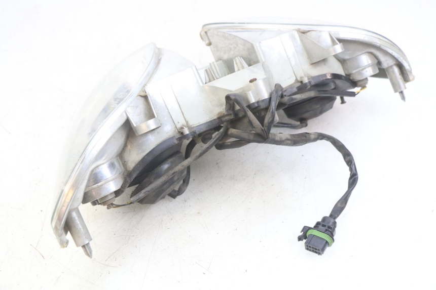 photo de FAROL DIANTEIRO PIAGGIO X9 EVOLUTION 125 (2003 - 2007) - Vista geral