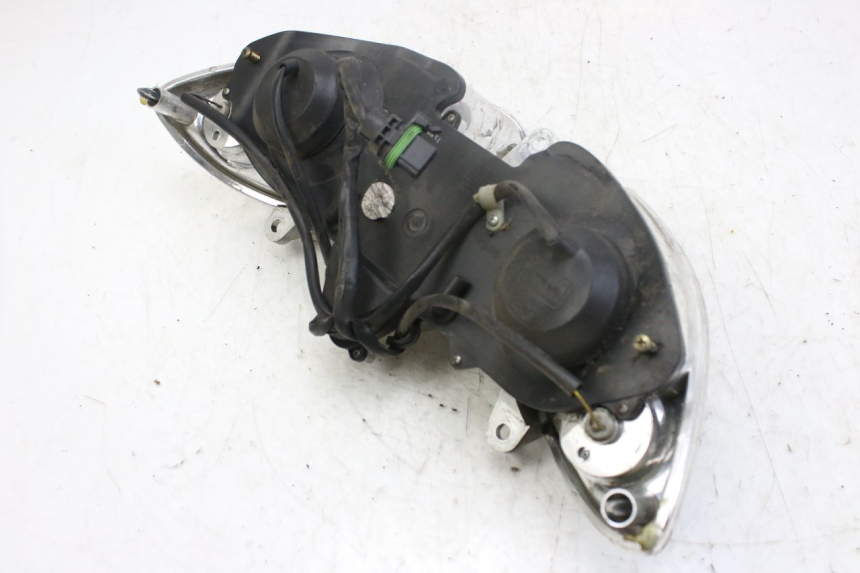 photo de FAROL DIANTEIRO PIAGGIO X9 EVOLUTION 250 (2003 - 2007) - Detalhe da peça