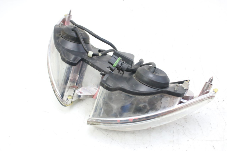 photo de FAROL DIANTEIRO PIAGGIO X9 EVOLUTION 125 (2003 - 2007) - Vista geral