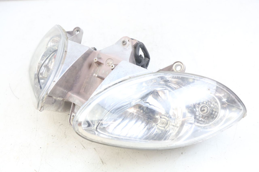 photo de FAROL DIANTEIRO PIAGGIO X9 EVOLUTION 125 (2003 - 2007) - Detalhes característicos