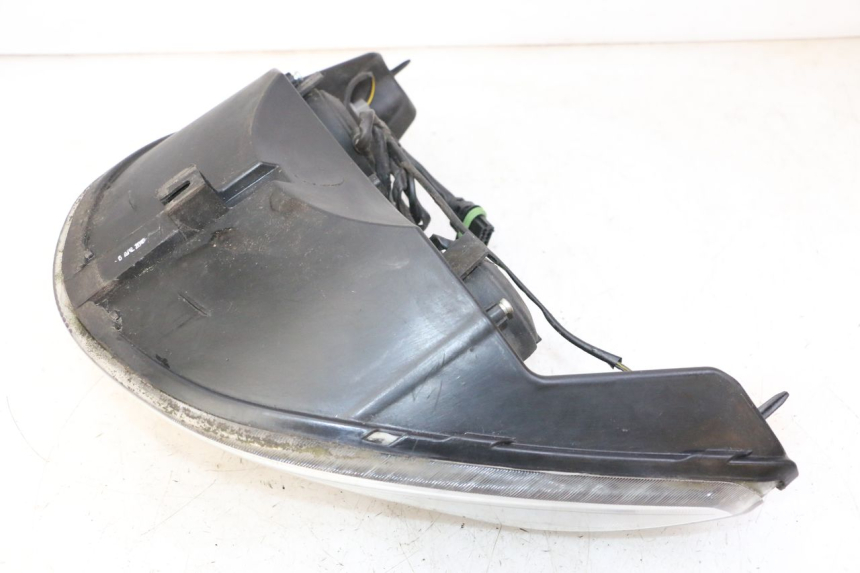 photo de FAROL DIANTEIRO PIAGGIO XEVO - X EVO 125 (2007 - 2017) - Zoom do estado de desgaste