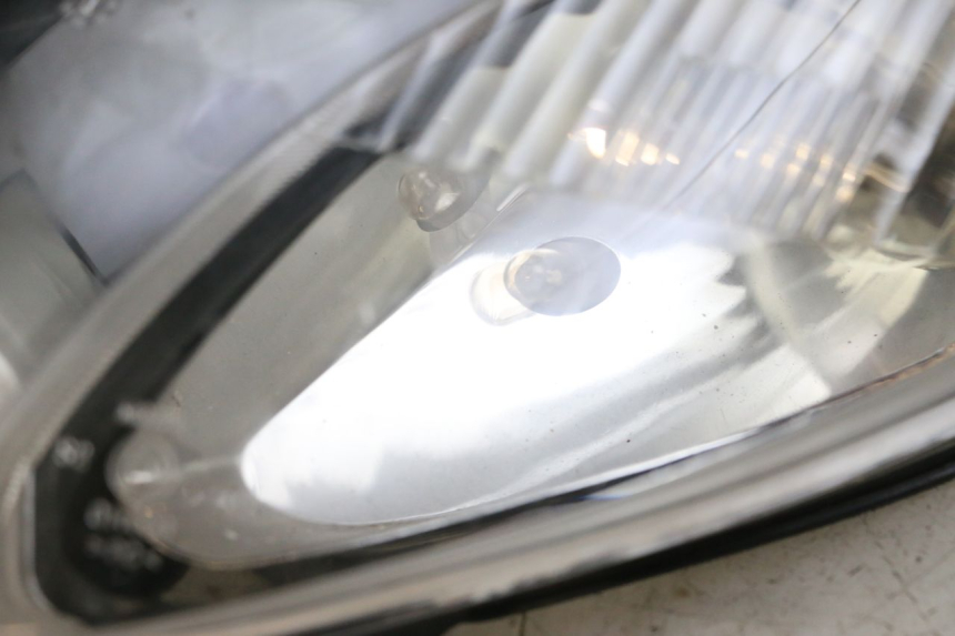 photo de FAROL DIANTEIRO YAMAHA YP MAJESTY 125 (2002 - 2006) - Detalhe da peça