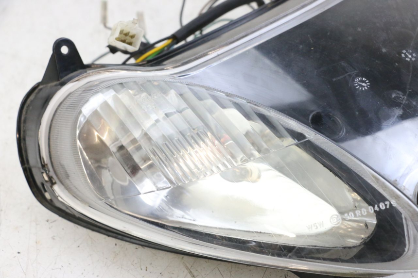 photo de FAROL DIANTEIRO YAMAHA YP MAJESTY 125 (2002 - 2006) - Outro ângulo de visão