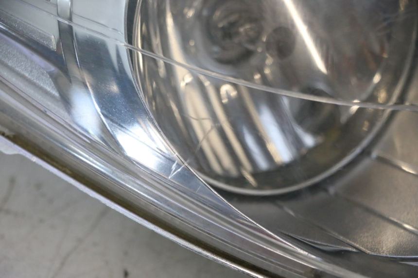 photo de FAROL DIANTEIRO YAMAHA YP MAJESTY 125 (2007 - 2010) - Ampliação dos componentes