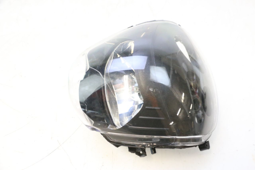 photo de FAROL DIANTEIRO PIAGGIO ZIP 2T 50 (2009 - 2019) - Detalhes característicos