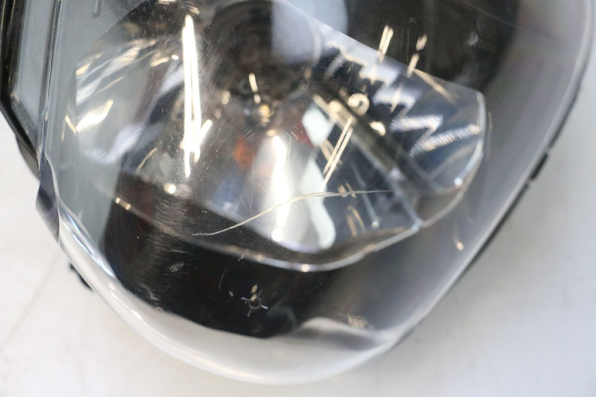 photo de FAROL DIANTEIRO PIAGGIO ZIP 2T 50 (2009 - 2019) - Outro ângulo de visão