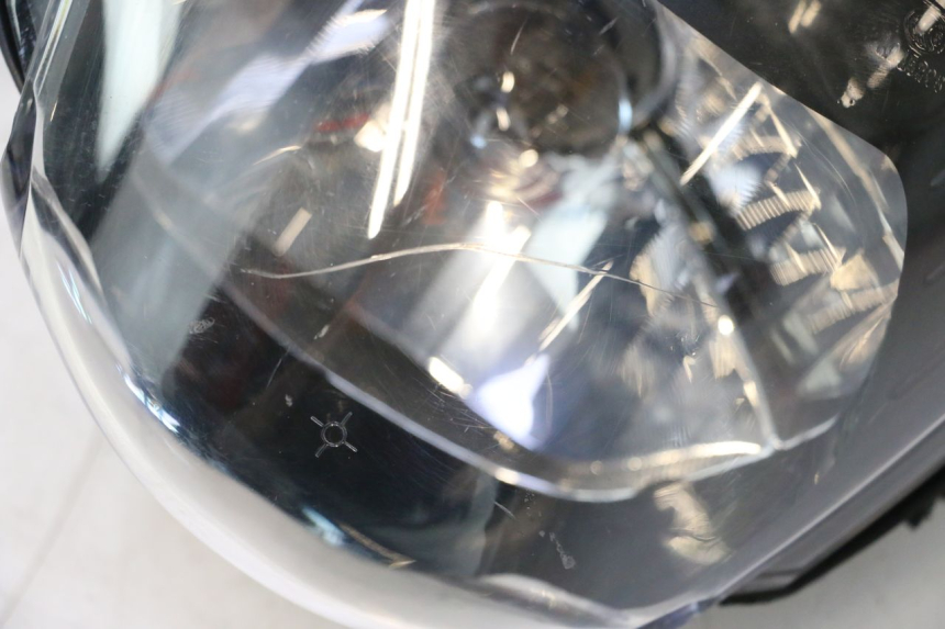 photo de FAROL DIANTEIRO PIAGGIO ZIP 2T 50 (2009 - 2019) - Ampliação técnica
