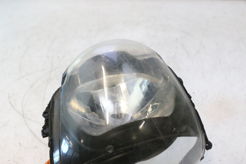 photo de FAROL DIANTEIRO PIAGGIO ZIP 4T 50 (2018 - 2020) - Zoom do estado de desgaste