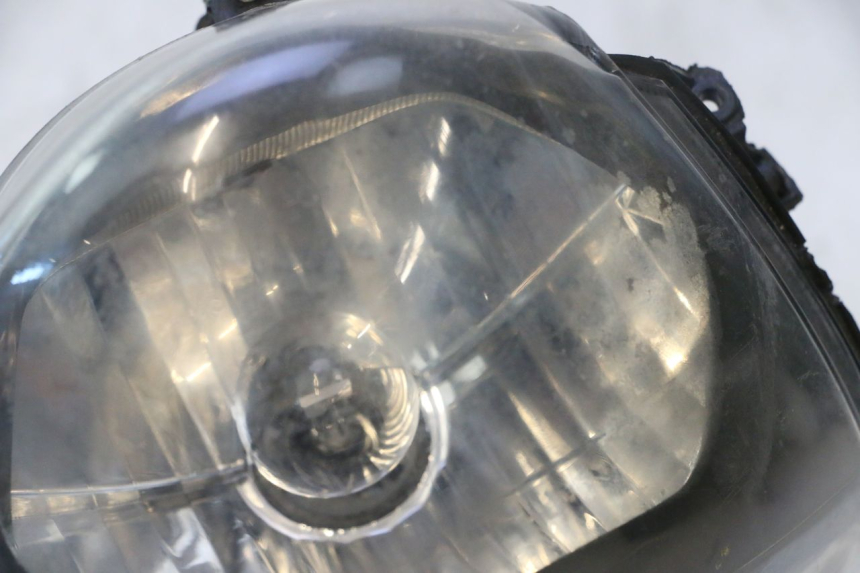 photo de FAROL DIANTEIRO PIAGGIO ZIP 4T 50 (2018 - 2020) - Outro ângulo de visão