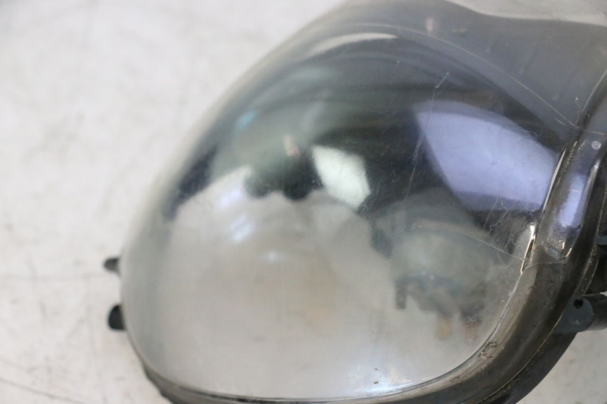 photo de FAROL DIANTEIRO PIAGGIO ZIP 4T 50 (2018 - 2020) - Estado da superfície