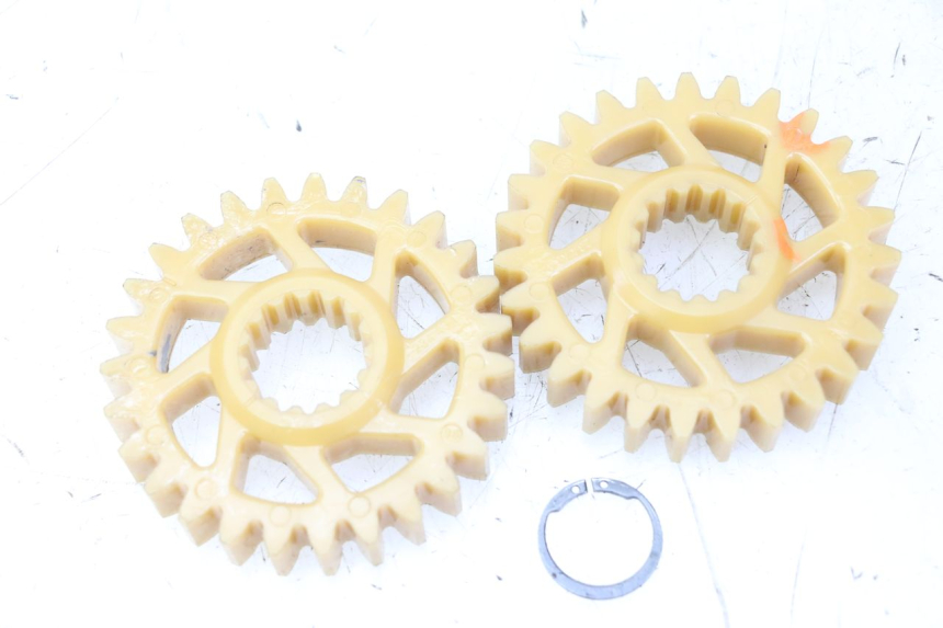 photo de ENGRENAGEM DE TRANSMISSÃO APRILIA ETX 125 (1998 - 2002) - Detalhe da peça