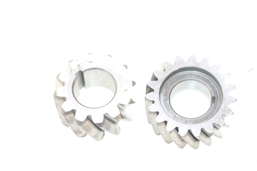 photo de ENGRENAGEM DE TRANSMISSÃO SUZUKI SMX SUPERMOTARD 50 (1996 - 2001) - Detalhe da peça