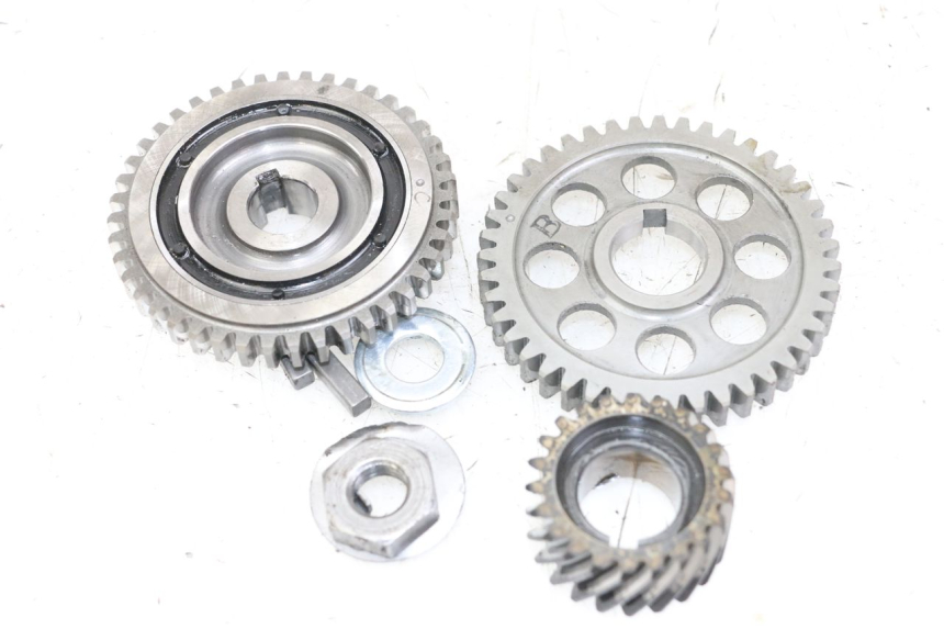 photo de ENGRENAGEM DE TRANSMISSÃO YAMAHA TDR DELTABOX 125 (1997 - 2003) - Zoom do estado de desgaste