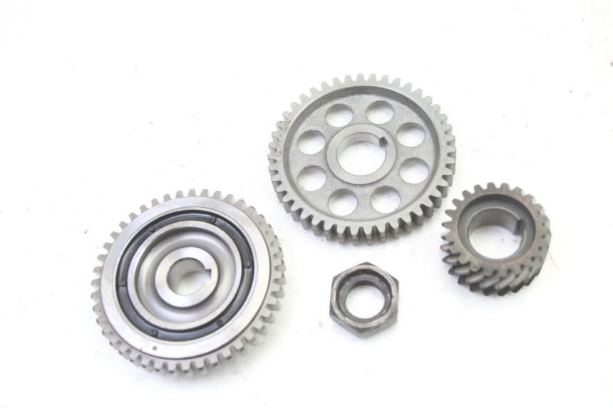 photo de ENGRENAGEM DE TRANSMISSÃO YAMAHA TDR DELTABOX 125 (1997 - 2003) - Zoom do estado de desgaste