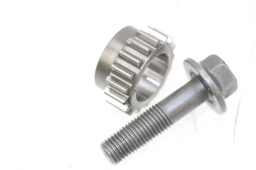 photo de ENGRENAGEM DE TRANSMISSÃO YAMAHA FZ1 FAZER 1000 (2007 - 2009) - Zoom do estado de desgaste