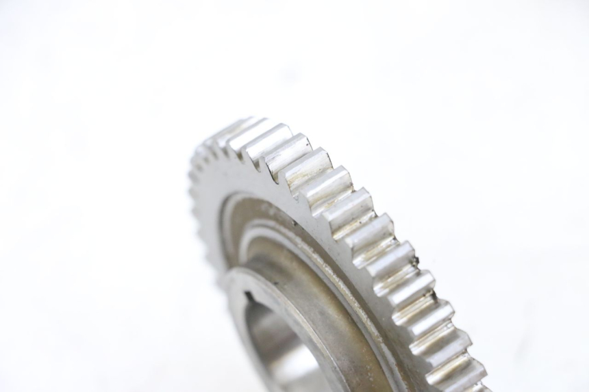 photo de ENGRENAGEM DE TRANSMISSÃO KYMCO ZING 125 (1997 - 2003) - Zoom do estado de desgaste