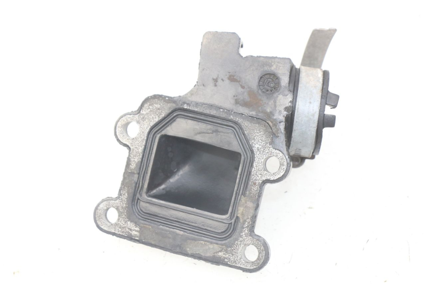 photo de TUBO DE ADMISSÃO MBK BOOSTER SPIRIT 50 (1996 - 1999) - Detalhe da peça