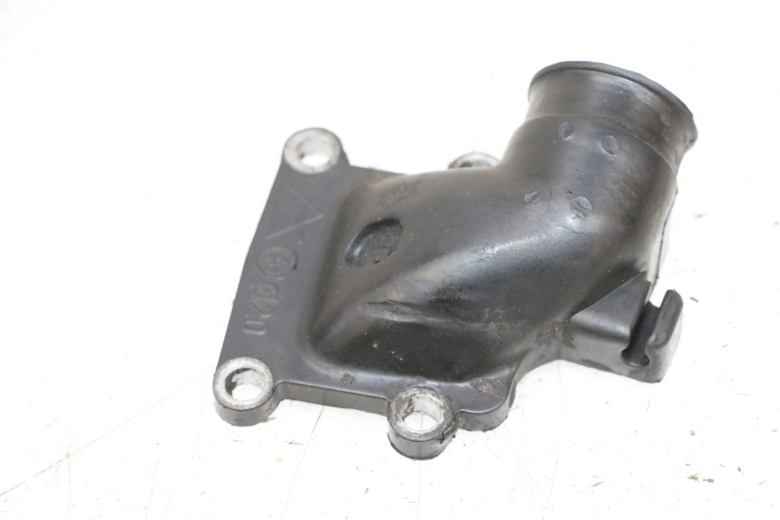 photo de TUBO DE ADMISSÃO MBK BOOSTER SPIRIT NAKED 50 (2004 - 2017) - Outro ângulo de visão