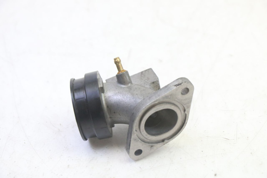 photo de TUBO DE ADMISSÃO SUZUKI BURGMAN 125 (2007 - 2014) - Ampliação técnica