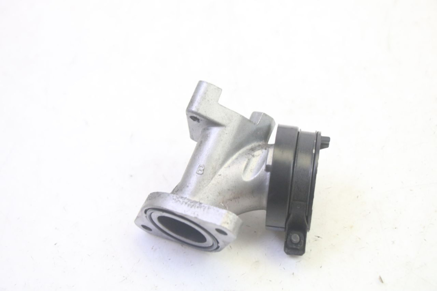 photo de TUBO DE ADMISSÃO SUZUKI BURGMAN 125 (2007 - 2014) - Ampliação técnica
