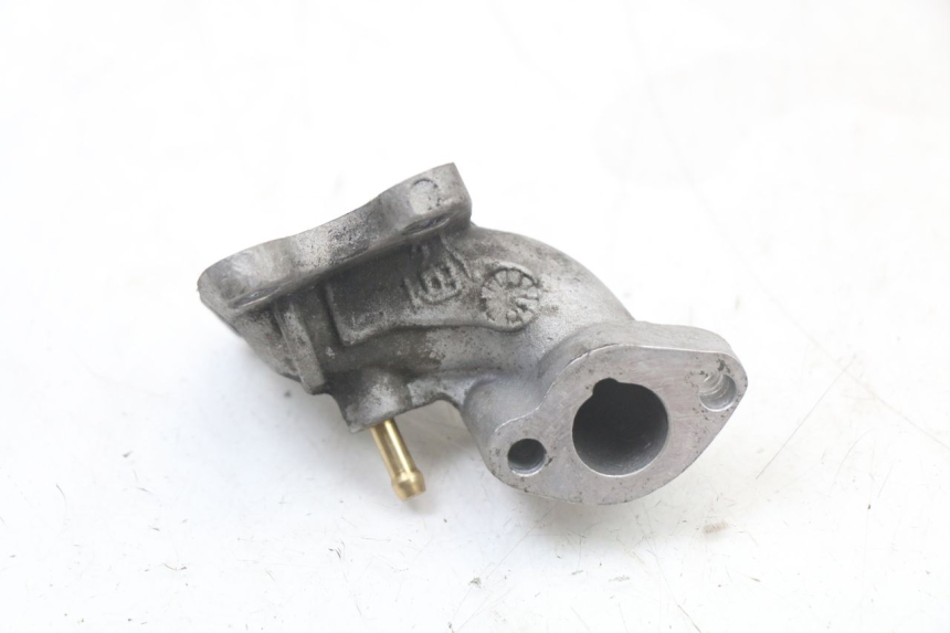 photo de TUBO DE ADMISSÃO PEUGEOT ELYSTAR 50 (2002 - 2014) - Zoom do estado de desgaste