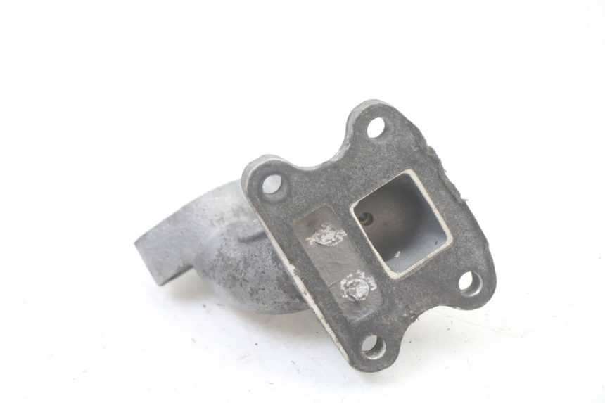 photo de TUBO DE ADMISSÃO PEUGEOT ELYSTAR 50 (2002 - 2014) - Zoom do estado de desgaste