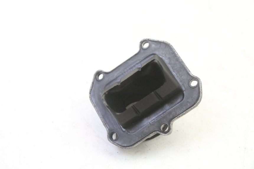 photo de TUBO DE ADMISSÃO APRILIA ETX 125 (1998 - 2002) - Pontos de fixação