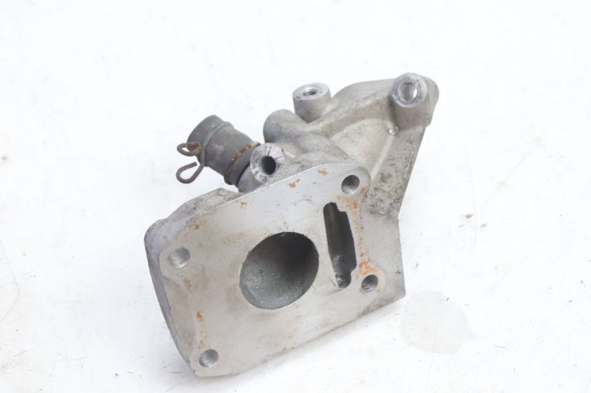 photo de TUBO DE ADMISSÃO HONDA FES PANTHEON 2T 125 (1998 - 2002) - Pontos de fixação