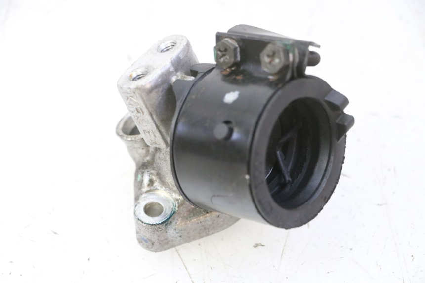 photo de TUBO DE ADMISSÃO HONDA FES S-WING SWING ABS 125 (2007 - 2015) - Zoom do estado de desgaste