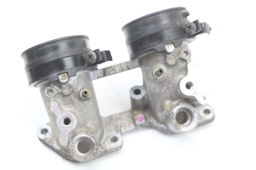 photo de TUBO DE ADMISSÃO HONDA FJS SILVER WING SILVERWING 400 (2005 - 2008) - Outro ângulo de visão