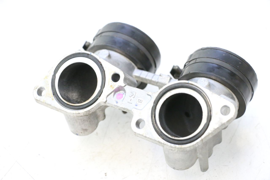 photo de TUBO DE ADMISSÃO HONDA FJS SILVER WING SILVERWING 400 (2005 - 2008) - Detalhe da peça