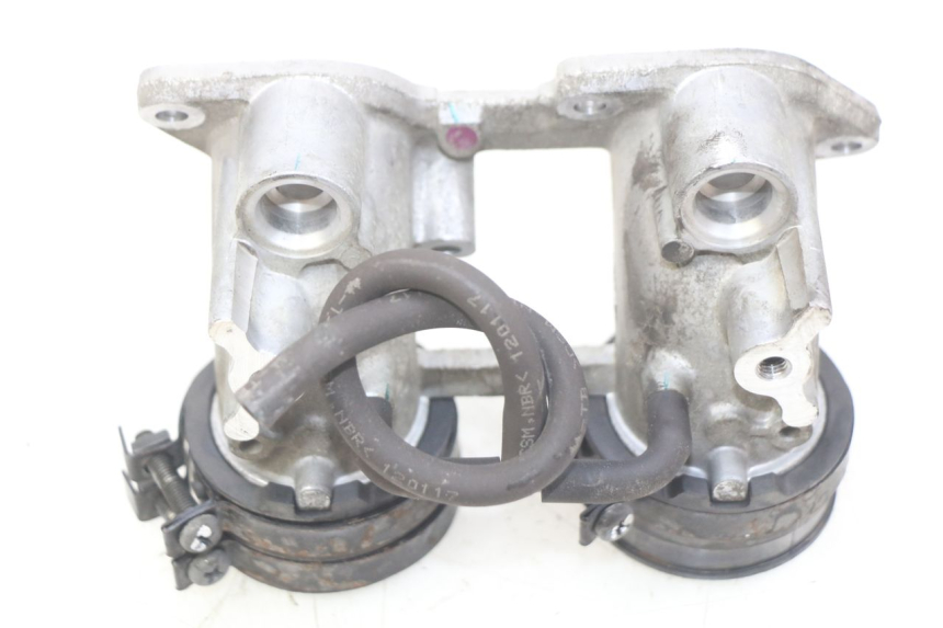 photo de TUBO DE ADMISSÃO HONDA FJS SILVERWING SILVER WING 400 (2009 - 2016) - Detalhe da peça