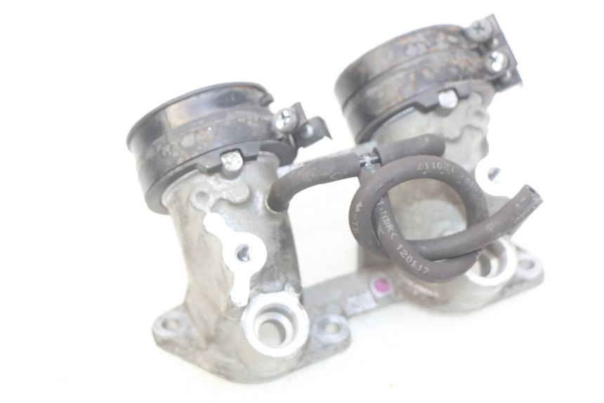 photo de TUBO DE ADMISSÃO HONDA FJS SILVERWING SILVER WING 400 (2009 - 2016) - Ampliação técnica
