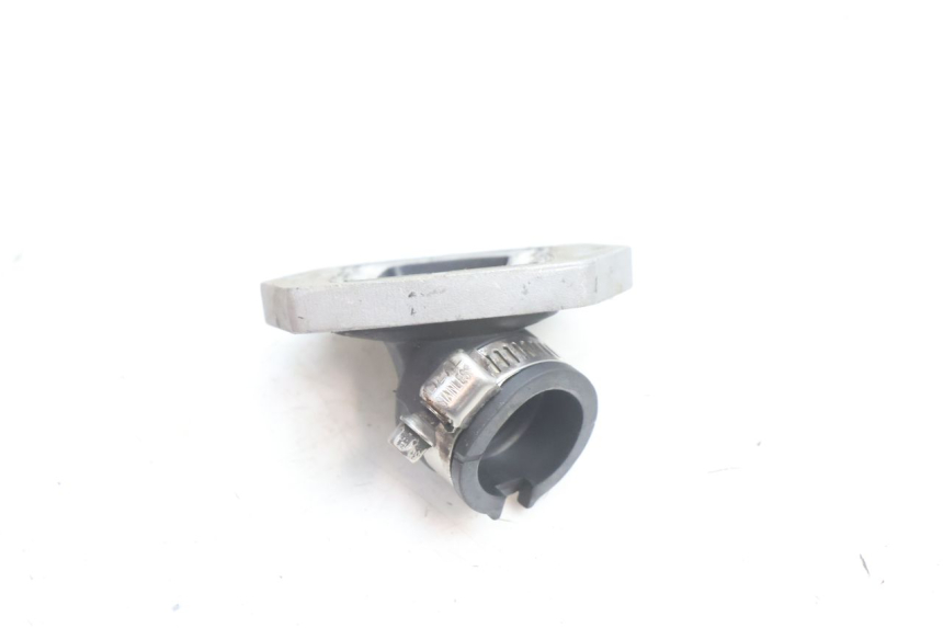 photo de TUBO DE ADMISSÃO PIAGGIO FLY 2T 50 (2004 - 2017) - Outro ângulo de visão