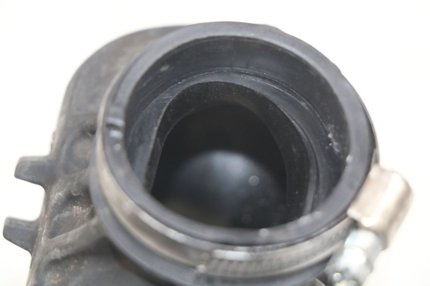photo de TUBO DE ADMISSÃO GILERA GP 800 (2007 - 2013) - Outro ângulo de visão