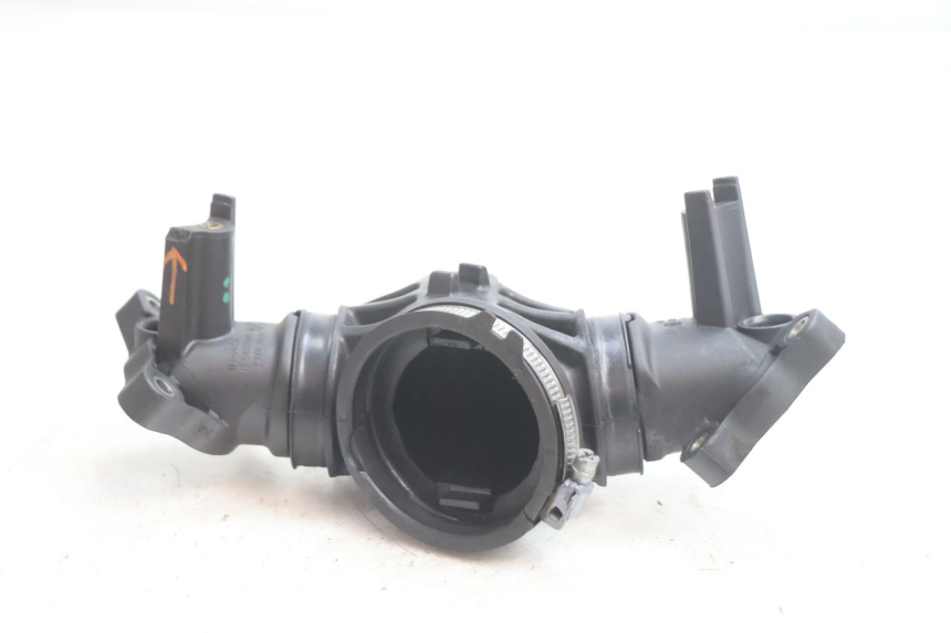 photo de TUBO DE ADMISSÃO GILERA GP 800 (2007 - 2013) - Zoom do estado de desgaste