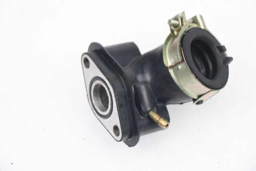 photo de TUBO DE ADMISSÃO REVATTO JOYSTICK 50 (2006 - 2012) - Detalhe da peça
