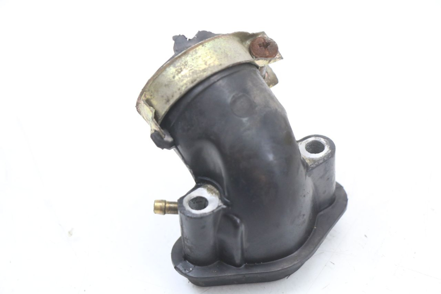 photo de TUBO DE ADMISSÃO PEUGEOT KISBEE 4T 50 (2010 - 2017) - Outro ângulo de visão